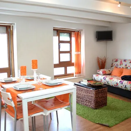Amazing River Views - Charming Studio 加亚新城
