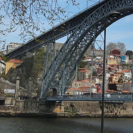 Amazing River Views - Charming Studio Appartement *
